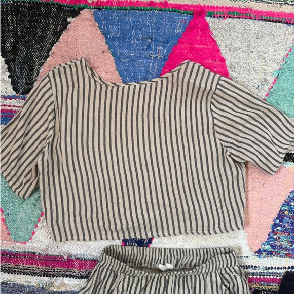 Curator Striped fawn skirt and Hanna top - Picture 4 of 6